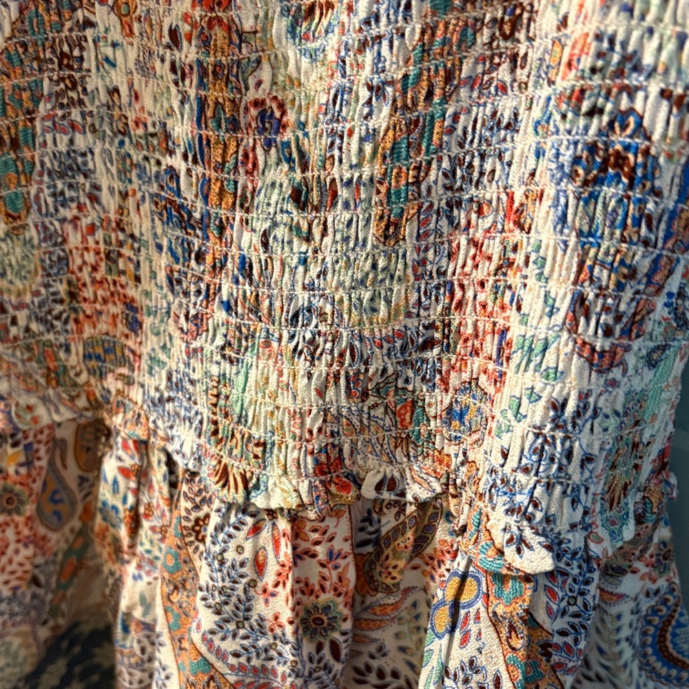 THML Ruffle Sleeve top - Picture 2 of 3